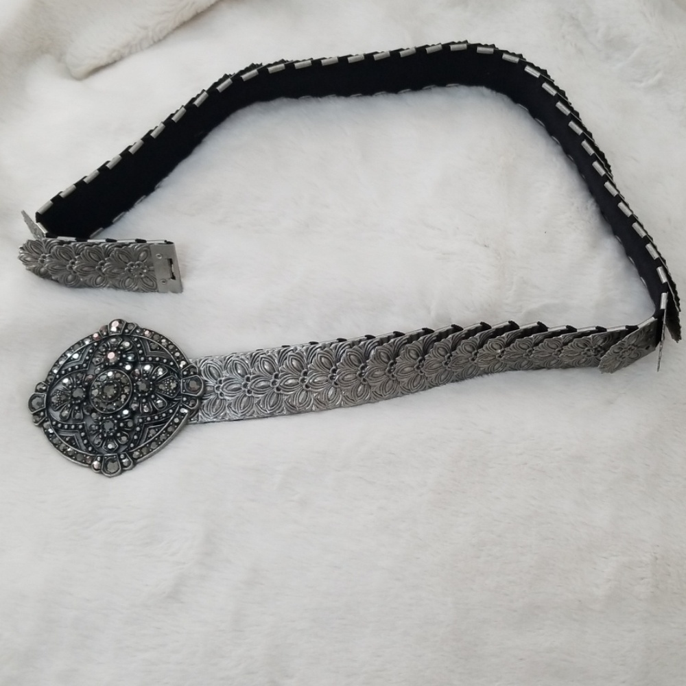 Silver Rhinestone Belt, Like New - Picture 5 of 6